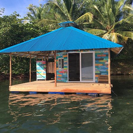 Tierra Oscura El Toucan Loco Floating Lodges المظهر الخارجي الصورة