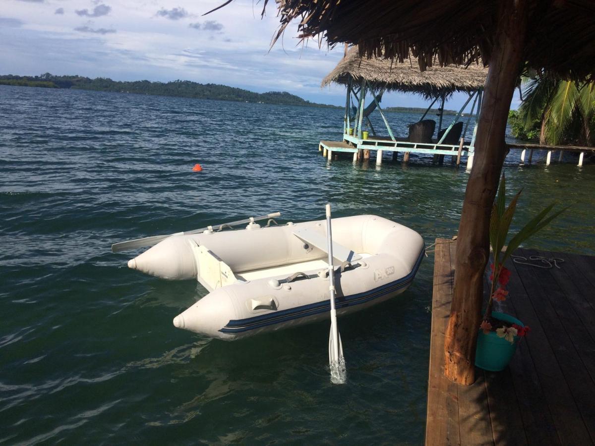 Tierra Oscura El Toucan Loco Floating Lodges المظهر الخارجي الصورة